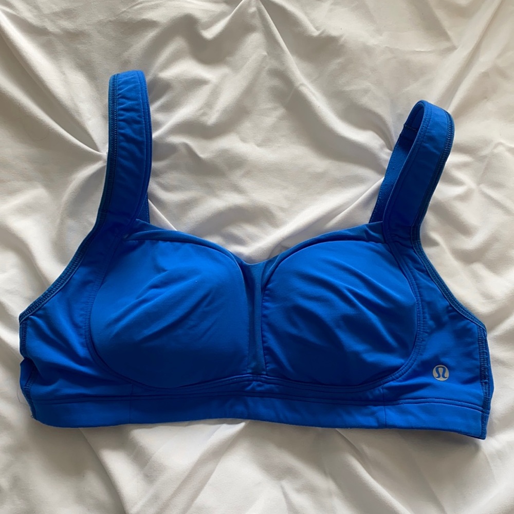 lululemon sports bra